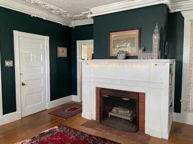 Building Photo - 24 Gamage Ave