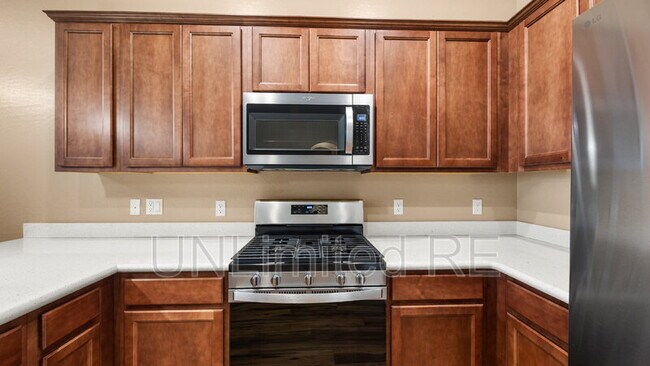 Building Photo - 5641 N Teaberry Ln