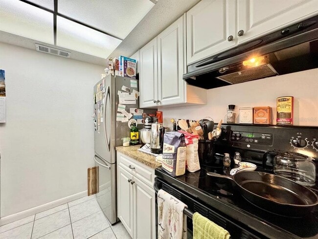 Building Photo - 2420 Winding Creek Blvd