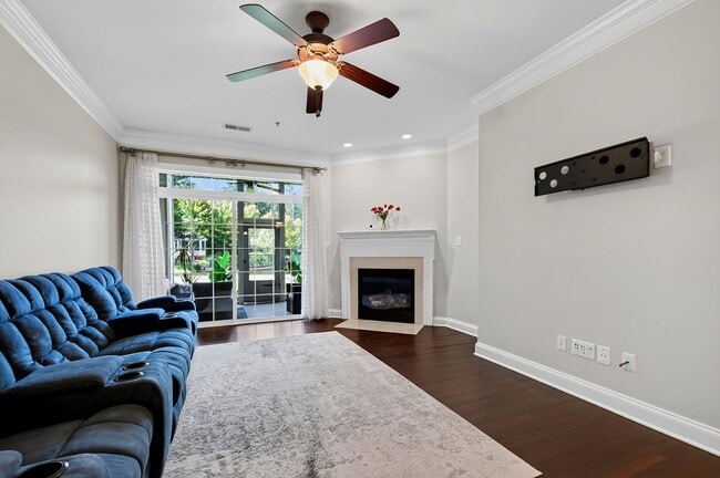 Building Photo - 10411 Rosegate Ct