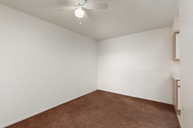 Building Photo - First floor one bedroom in gated Silverado Rach community
