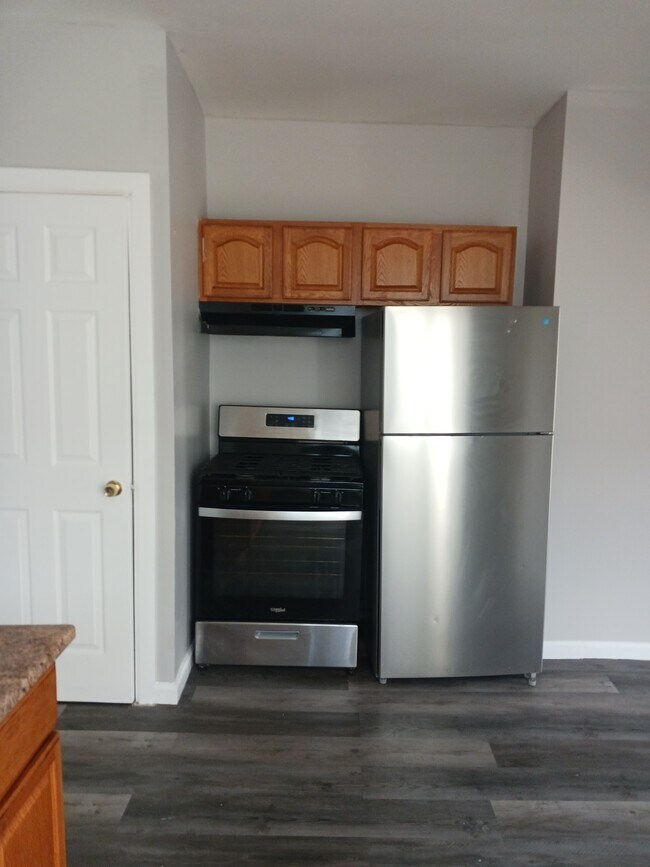 Interior Photo - 7 Franklin Street