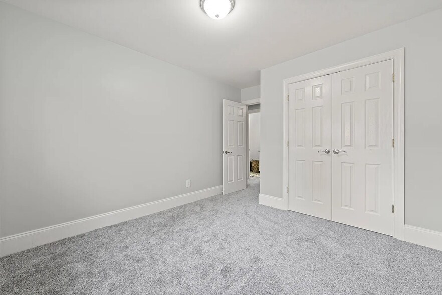 Building Photo - 1213 Manassas Court