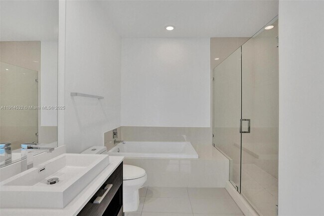 Building Photo - 55 SW 9th St