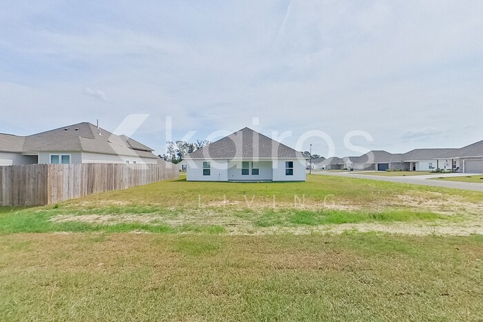 Building Photo - 22834 Balsam Dr