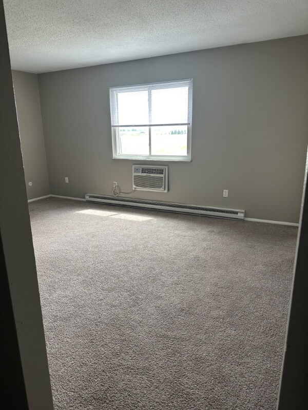 Building Photo - 7451 Lunitas Ln