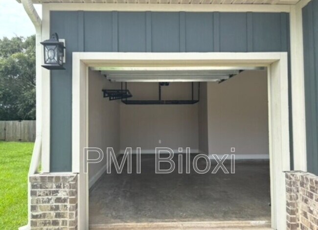 Building Photo - 16982 W Landon Green Cir