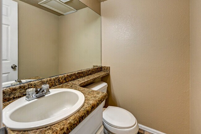 Building Photo - 2327 Lexington Village Ln