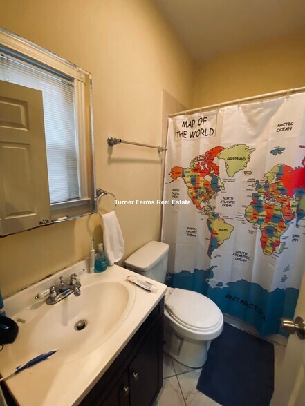 Building Photo - 34 Cherokee St