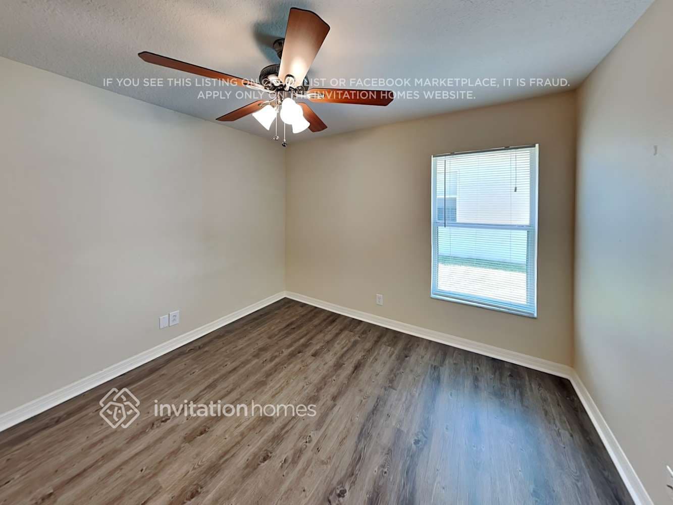 Building Photo - 6923 34th Ave E