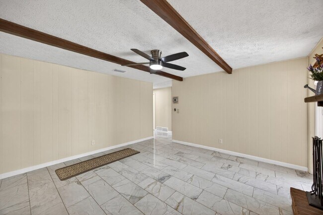 Building Photo - Bring Your Boat, RV, and Other Toys Home