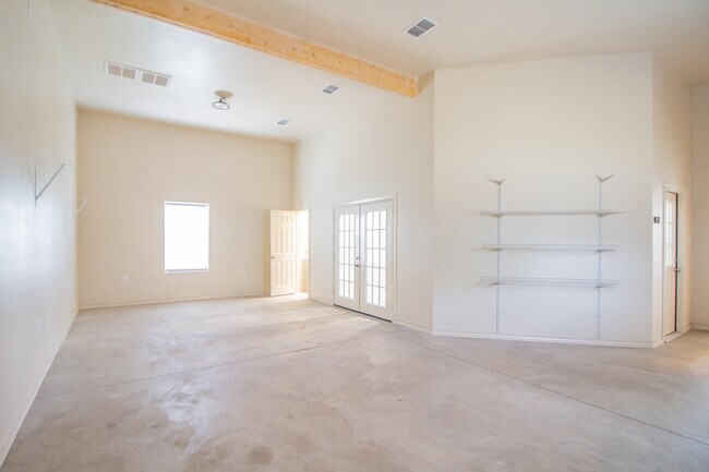 Building Photo - 5402 158th St