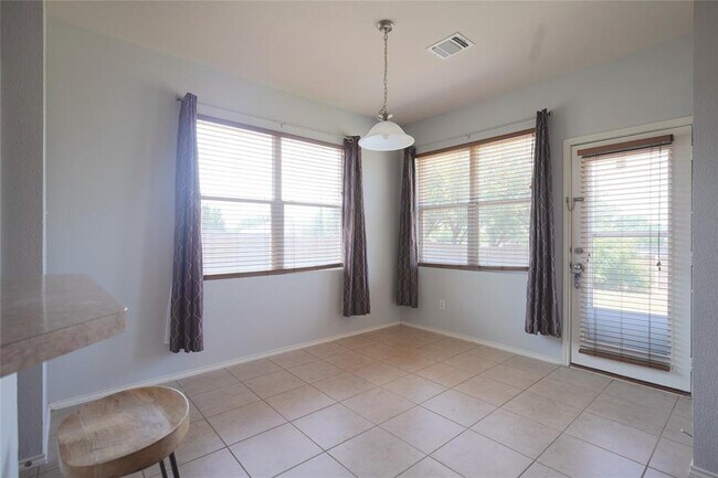 Building Photo - 11604 Falcon Trail Ct