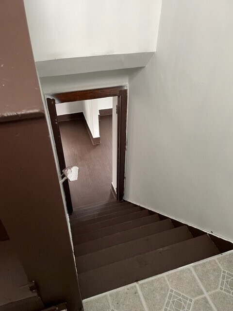 Stairway from landing to Dining Room - 108 Malden Rd