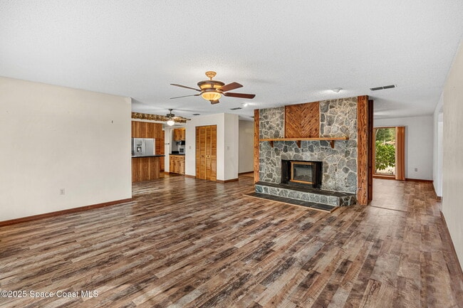 Building Photo - 1387 Gleneagles Ct