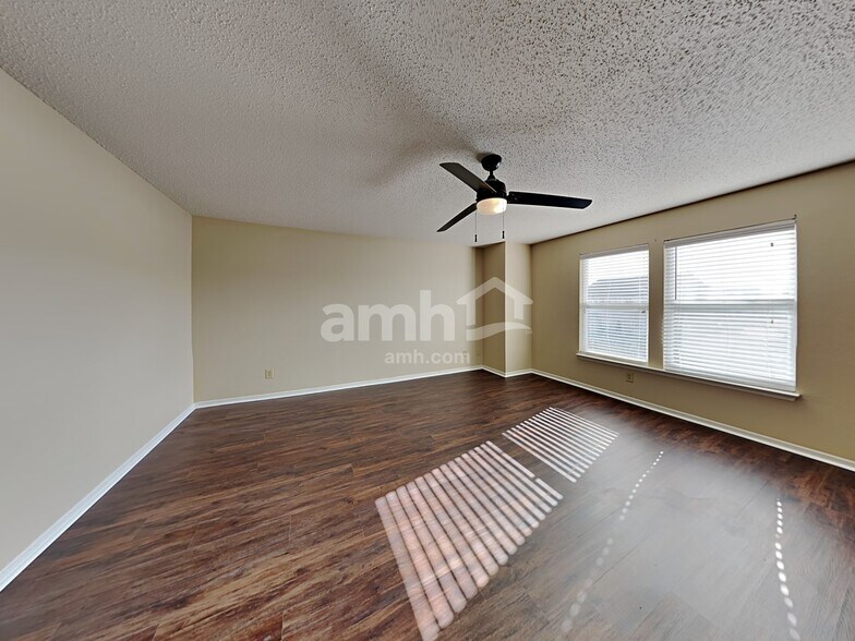 Building Photo - 6797 W Raleigh Dr