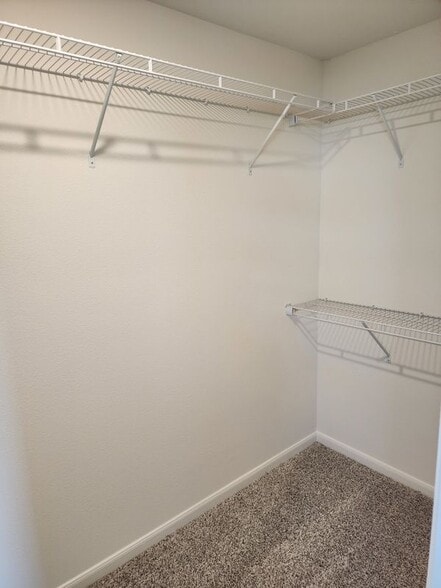 Building Photo - 304 Marsh Ln