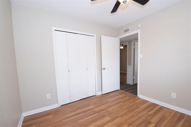 Building Photo - 418 Woodhurst Dr