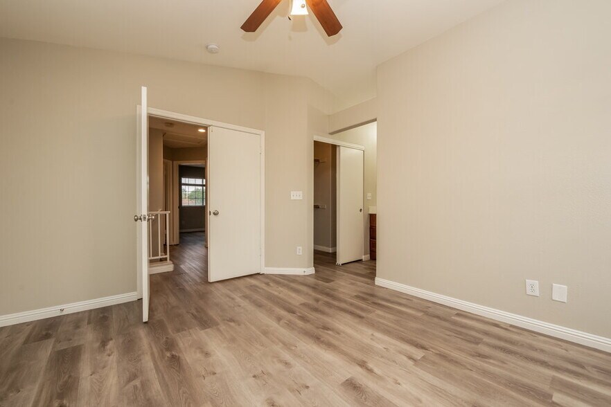 Building Photo - 4810 Con Carne