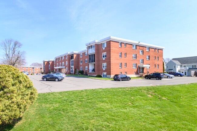 Building Photo - 185 Melba St