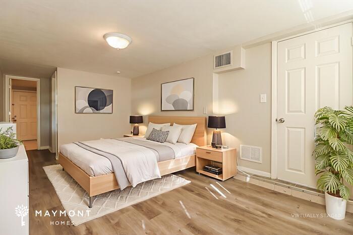 Building Photo - 10849 60th Ave N