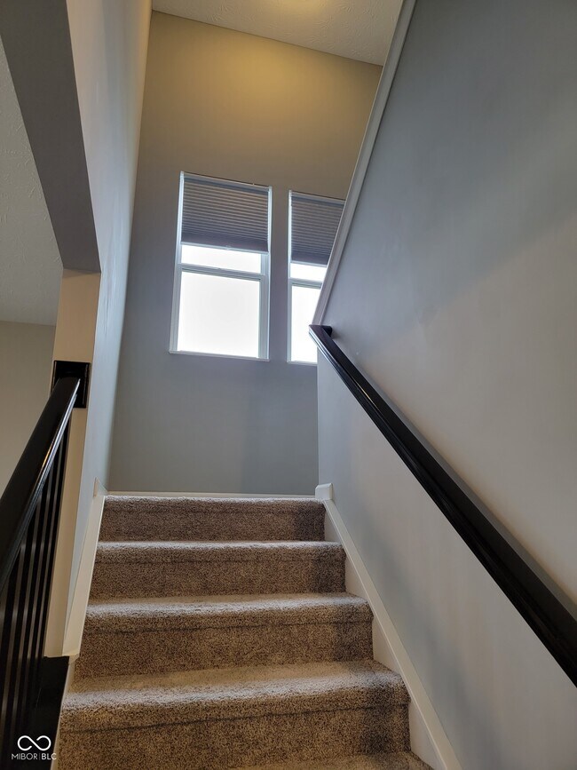 Building Photo - 16123 Sedalia Dr
