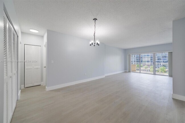 Building Photo - 1985 S Ocean Dr