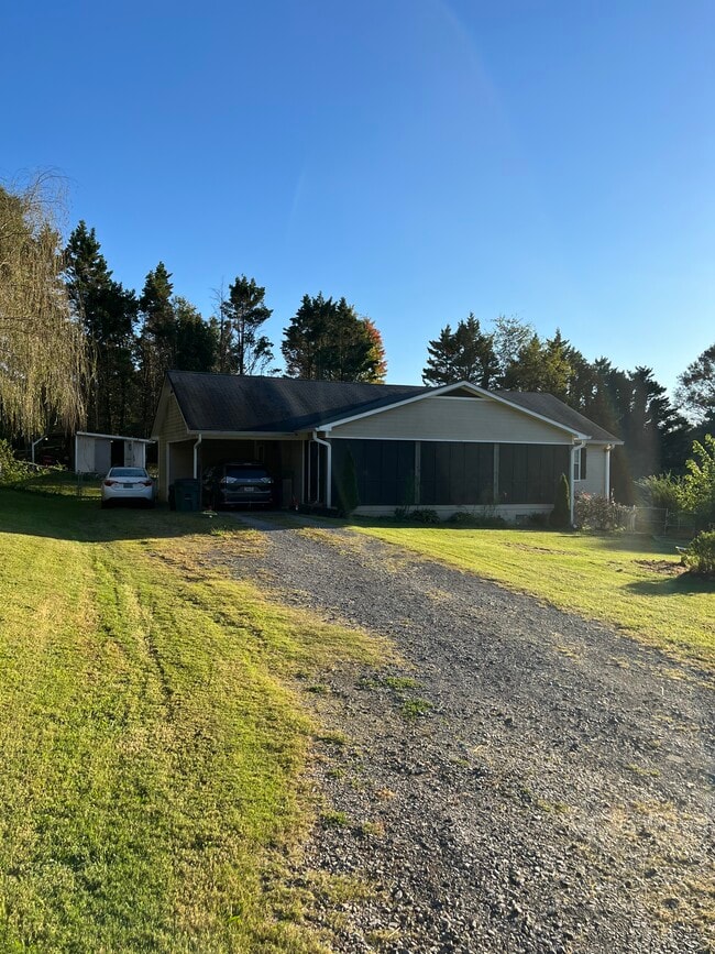 Building Photo - 5109 Kelly Dr