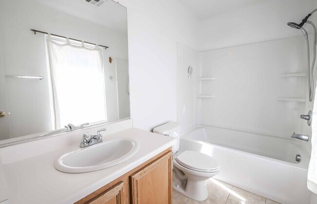 Building Photo - 7204 Platinum Peak Ave