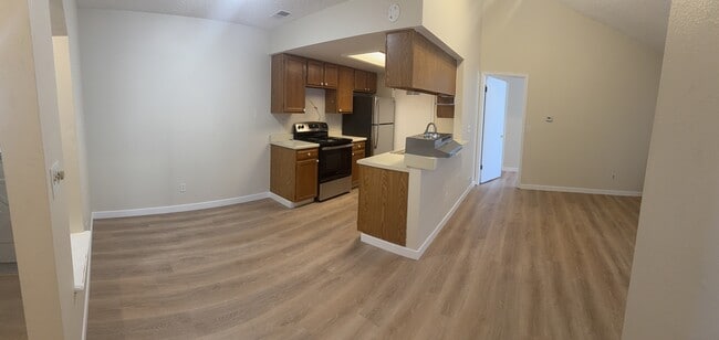Building Photo - 8376 S Upham Way