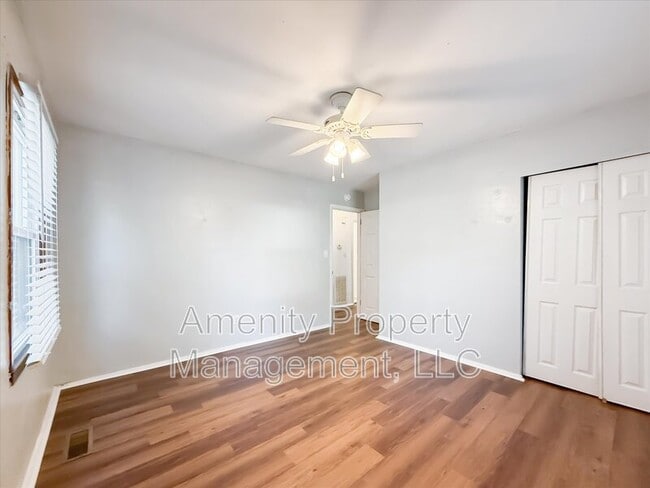 Building Photo - 12 Northampton Dr