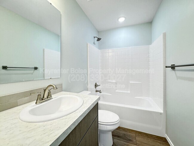 Building Photo - 411 Gold Nugget Ave