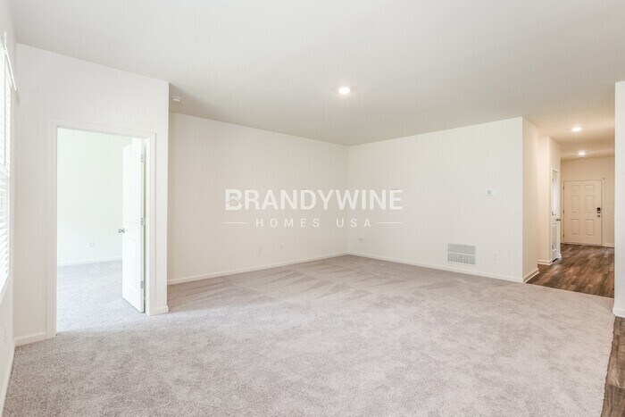Building Photo - 7533 Saffron Ave