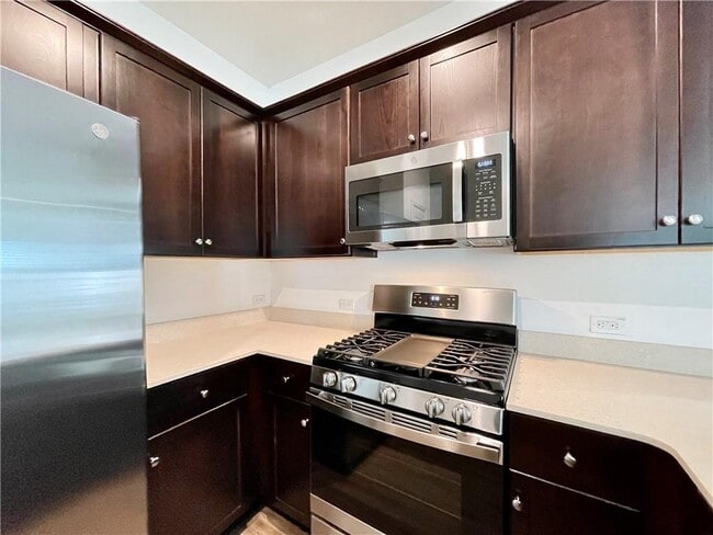 Building Photo - 2408 Nightview Dr