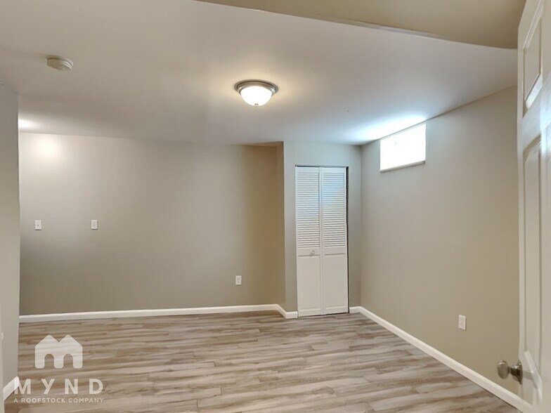 Building Photo - 3019 Old Warson Dr