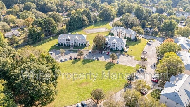 Building Photo - 6165 Meadow Rose Ln