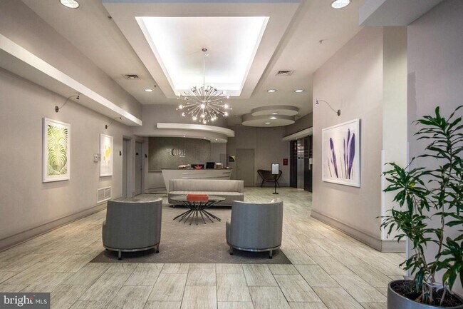 Building Photo - 3600 S Glebe Rd