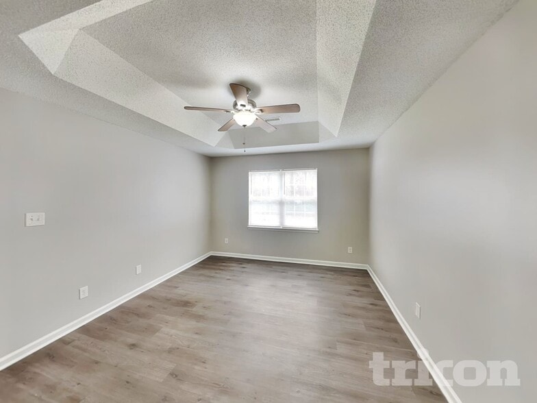 Building Photo - 7401 Fallow Ln