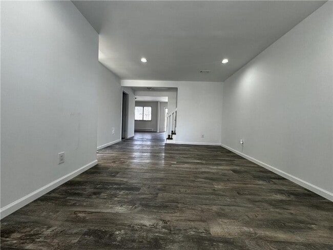 Building Photo - 314 Saracino Dr
