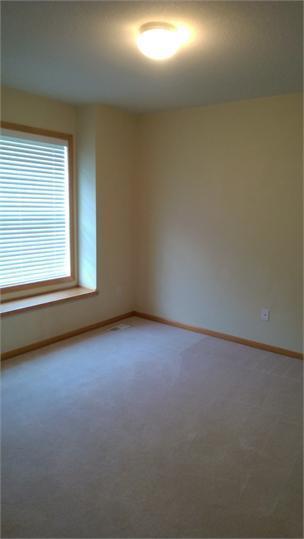 Building Photo - Gorgeous 5 Bedroom, 3 Bath Home in Plymouth - Unbeatable location! Available 9/10!