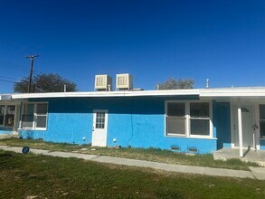 Building Photo - Davenport B