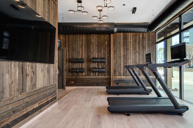 Building Photo - 1257 N Ashland Ave