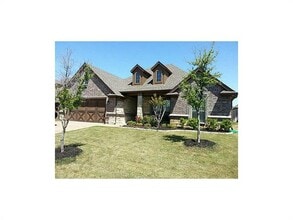 Building Photo - 178 Winged Foot Dr