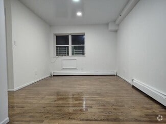 Building Photo - 1 bedroom in OZONE PARK NY 11417
