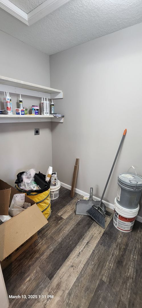 Building Photo - Very nice SW 3BR rancher in Washburn Rural schools