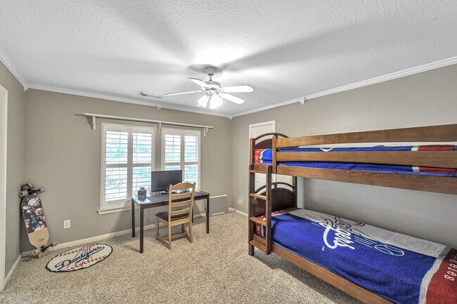 Building Photo - 23002 Cherrington Ct