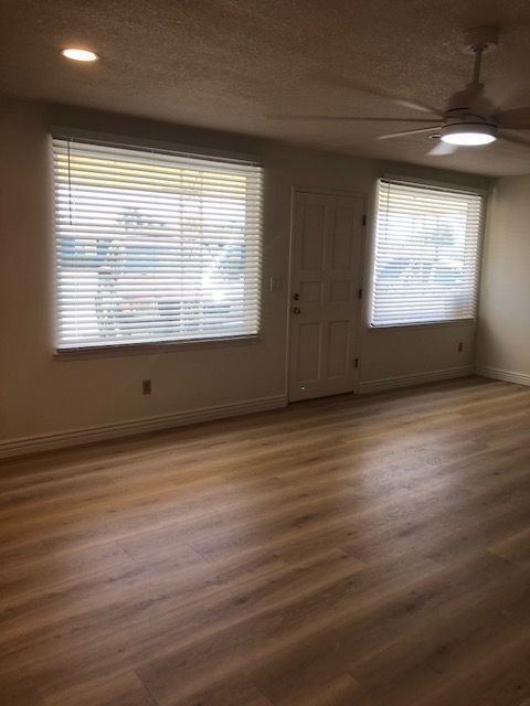 Building Photo - 8322 Mango Ave