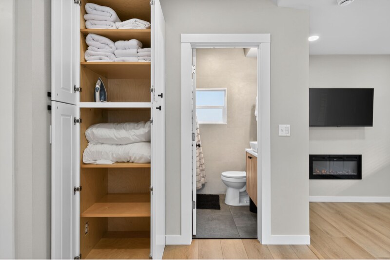 Building Photo - 8140 9th Ave SW