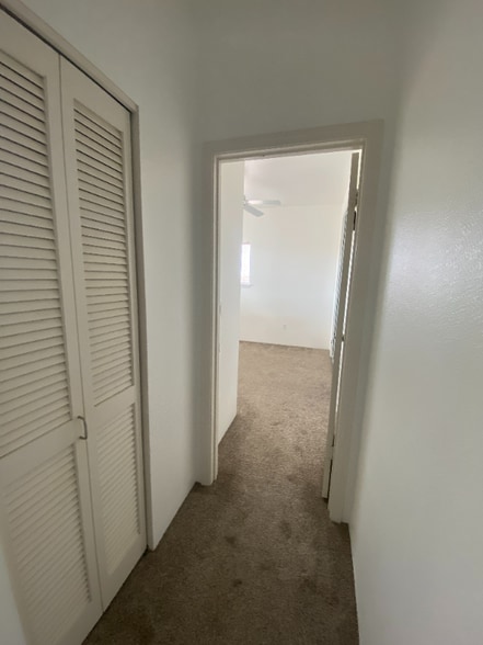 Building Photo - 533 Manawai St