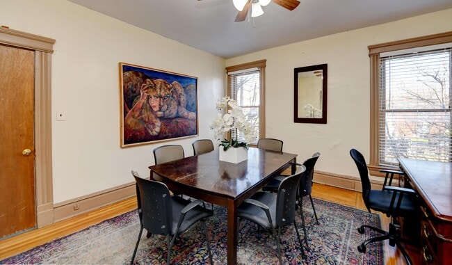 Building Photo - 705 Bryden Rd